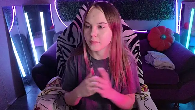 Snapshot of Dyna_bae chatting on 11-12-25, 09:10 Dyna bae online show from 11-12-25, 09:10