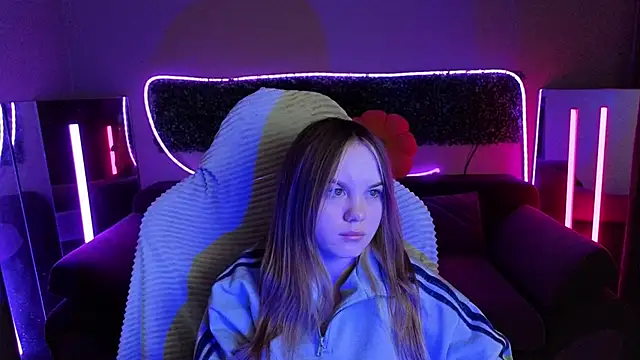 Snapshot of Dyna_bae chatting on 11-27-25, 09:11 Dyna bae online show from 11-27-25, 09:11