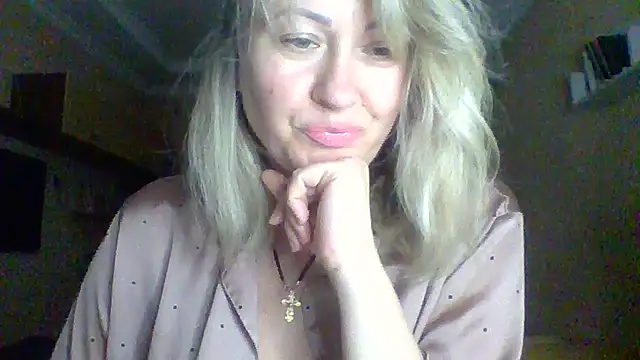 Snapshot of Mary888x chatting on 02-01-26, 04:49 Mary888x online show from 02-01-26, 04:49