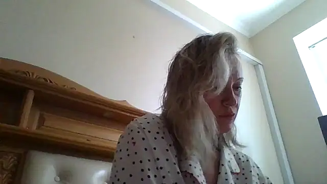 Snapshot of Mary888x chatting on 07-23-26, 06:11 Mary888x online show from 07-23-26, 06:11
