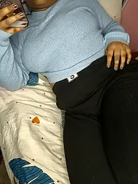 Snapshot of Sassy-soumu chatting on 03-01-25, 11:37 Sassy-soumu online show from 03-01-25, 11:37