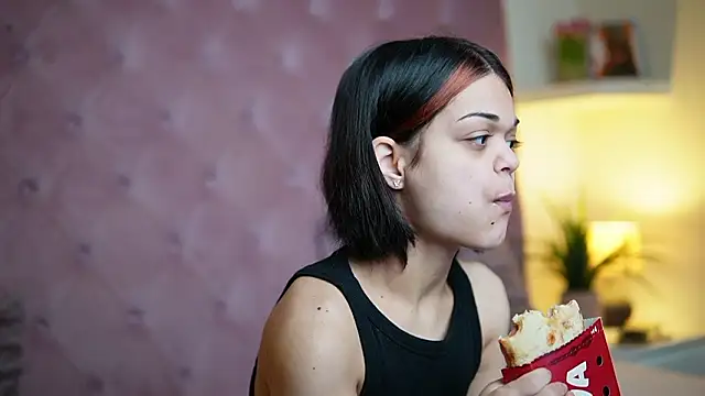 MaiaMini online show from 02-24-26, 11:36