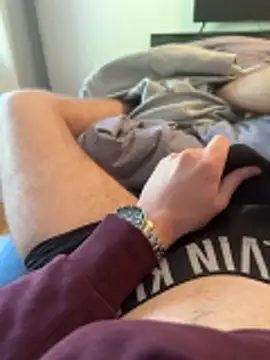 hottboooy online show from 04-22-26, 01:34