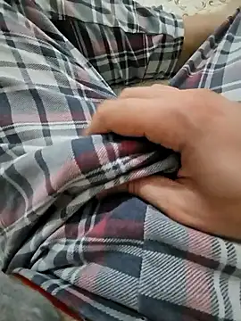 Snapshot of skiciyunis chatting on 01-31-26, 07:23 skiciyunis online show from 01-31-26, 07:23