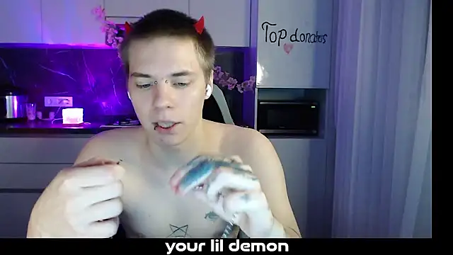 Snapshot of yourlildemon chatting on 03-11-26, 06:14 yourlildemon online show from 03-11-26, 06:14