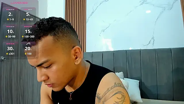 Snapshot of Rafa2004Cruz chatting on 09-18-25, 12:18 Rafa2004Cruz online show from 09-18-25, 12:18