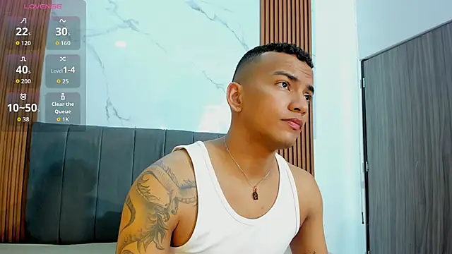 Snapshot of Rafa2004Cruz chatting on 09-25-25, 12:20 Rafa2004Cruz online show from 09-25-25, 12:20