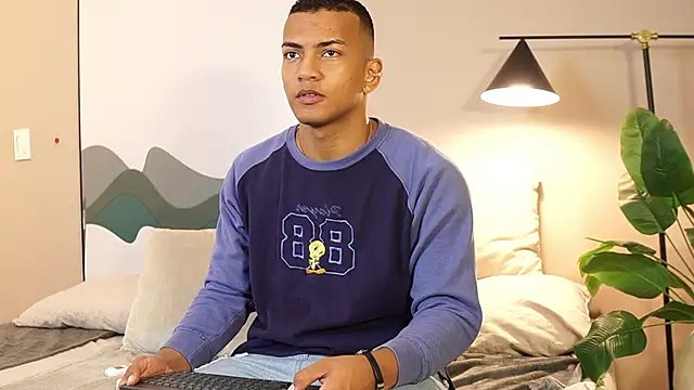 Snapshot of Rafa2004Cruz chatting on 11-26-25, 12:28 Rafa2004Cruz online show from 11-26-25, 12:28