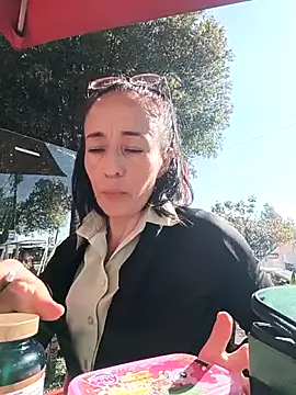 Coeur de luxure online show from 12-17-25, 01:50