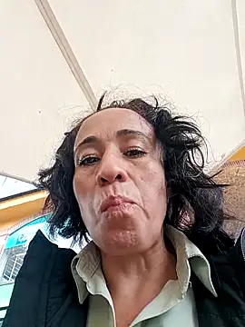 Coeur de luxure online show from 03-18-26, 01:47