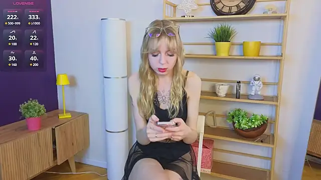 Snapshot of Puffy_nipples chatting on 02-21-25, 04:05 Puffy nipples online show from 02-21-25, 04:05