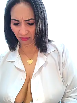 Mrsvictoriaaa online show from 09-17-25, 08:10