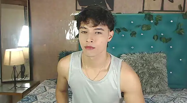 Snapshot of LiamAndrewzz chatting on 03-09-25, 04:49 LiamAndrewzz online show from 03-09-25, 04:49