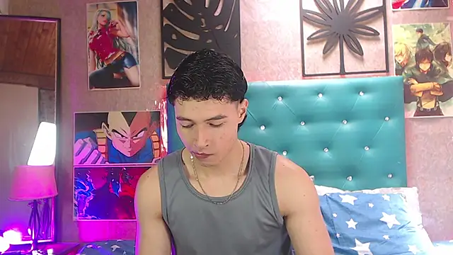 Snapshot of LiamAndrewzz chatting on 09-18-25, 05:59 LiamAndrewzz online show from 09-18-25, 05:59