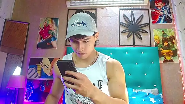 LiamAndrewzz online show from 10-25-25, 04:35