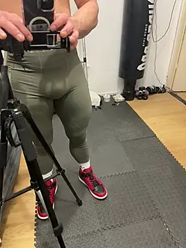 pesyelisa online show from 02-22-25, 05:02