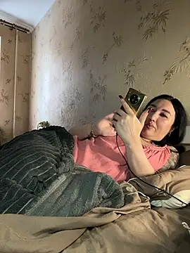 Naughtbaby 2025 online show from 02-20-26, 06:26