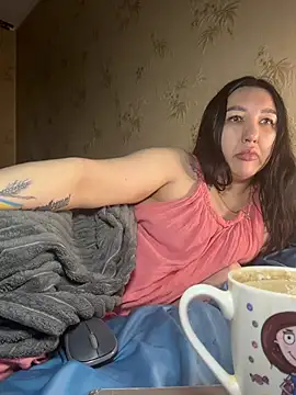 Naughtbaby 2025 online show from 06-04-26, 02:39