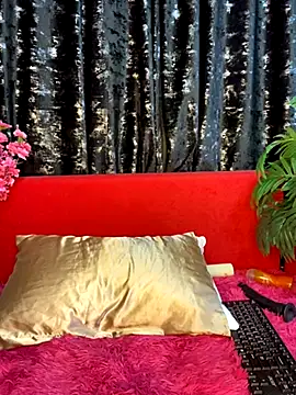 Snapshot of Siena_Amaris chatting on 12-05-25, 09:18 Siena Amaris online show from 12-05-25, 09:18