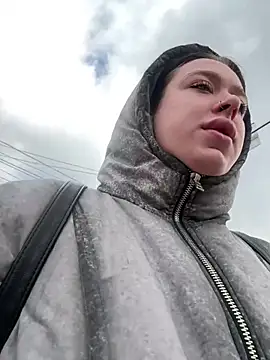 AlishaPrettyBlade online show from 04-06-26, 06:03