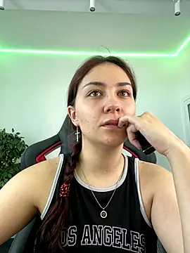 AshleySkott  online show from 09-12-25, 07:52