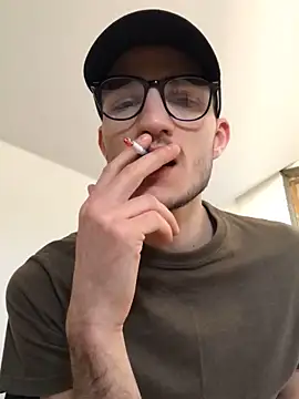 Snapshot of yoyoboy988 chatting on 03-08-25, 12:41 yoyoboy988 online show from 03-08-25, 12:41