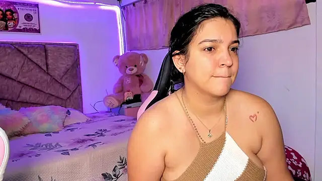 Snapshot of Cristal_Smith20 chatting on 07-16-26, 12:11 Cristal Smith20 online show from 07-16-26, 12:11