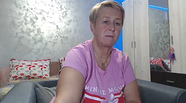 RosesandLillies online show from 01-24-25, 06:35