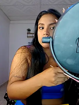 victoria roussee online show from 10-25-25, 12:13