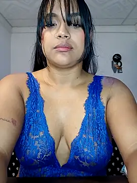 victoria roussee online show from 11-23-25, 11:21