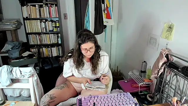 Rosiee69  online show from 11-26-25, 09:16