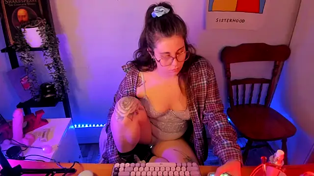 Rosiee69  online show from 03-24-26, 07:30