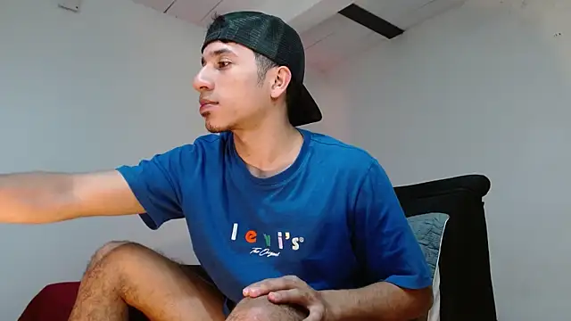 AngelHil online show from 04-13-26, 01:55