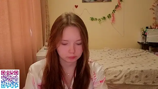 boozekirs  online show from 05-18-26, 04:07