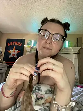 HTXBELLE online show from 03-15-25, 08:54