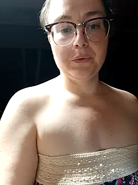 HTXBELLE online show from 09-24-25, 01:53