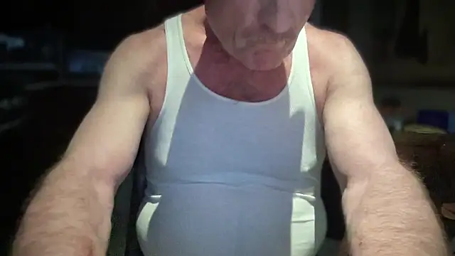 Snapshot of DominantDong chatting on 03-05-25, 11:49 DominantDong online show from 03-05-25, 11:49