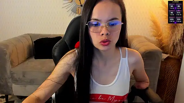 Kath latorre online show from 03-11-25, 01:12