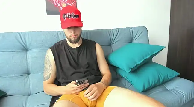 Snapshot of bastianwatson10 chatting on 03-13-25, 05:07 bastianwatson10 online show from 03-13-25, 05:07