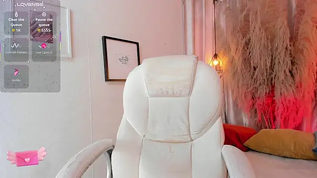 iiangel  online show from 09-18-25, 08:44