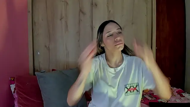 TANIA 06 online show from 06-22-26, 01:08