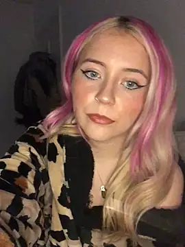 Snapshot of Blondie_Sofia_Essexbabe chatting on 01-14-26, 10:14 Blondie Sofia Essexbabe online show from 01-14-26, 10:14