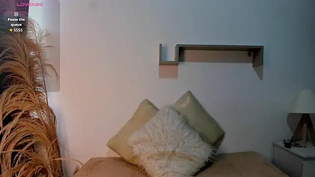 emily-777 online show from 11-01-25, 07:27