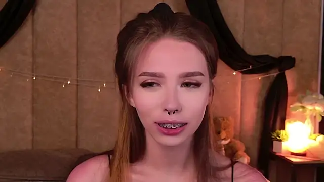 Sierra Fane online show from 09-08-25, 08:41