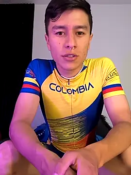 Snapshot of Andres_Sebas chatting on 02-28-25, 02:31 Andres Sebas online show from 02-28-25, 02:31