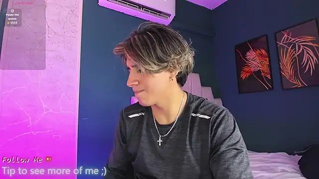 Snapshot of Allex_Cano chatting on 09-08-25, 07:13 Allex Cano online show from 09-08-25, 07:13