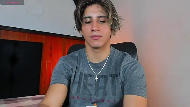 Snapshot of Allex_Cano chatting on 09-25-25, 10:02 Allex Cano online show from 09-25-25, 10:02