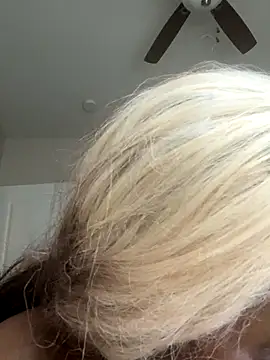 Snapshot of Deshay30 chatting on 11-07-25, 09:37 Deshay30 online show from 11-07-25, 09:37