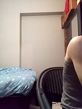 Snapshot of raskolnikovw chatting on 02-07-26, 05:05 raskolnikovw online show from 02-07-26, 05:05