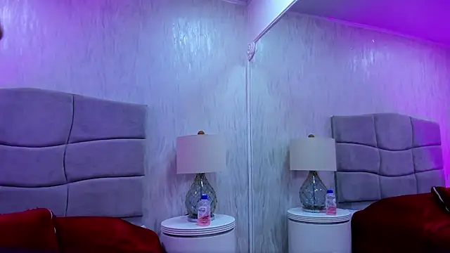 Snapshot of NahomyCarther chatting on 09-26-25, 03:54 NahomyCarther online show from 09-26-25, 03:54